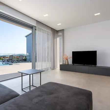 Luxury Semidetached Smokva 1 - Near The Center And Sea - By Traveler Tourist Agency Krk Вилла