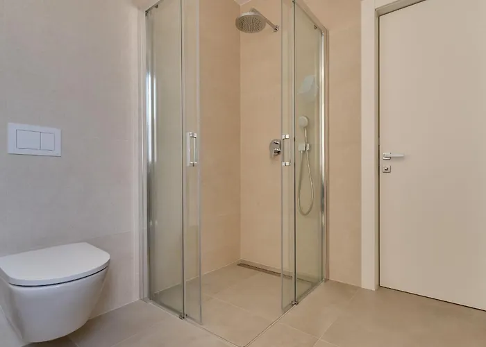 Luxury Semidetached Smokva 1 - Near The Center And Sea - By Traveler Tourist Agency Krk * Крк