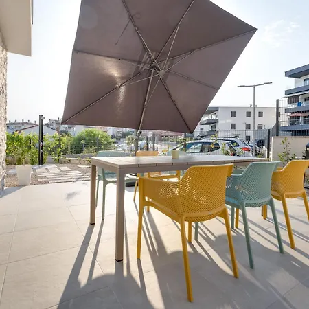 Luxury Semidetached Smokva 1 - Near The Center And Sea - By Traveler Tourist Agency Krk