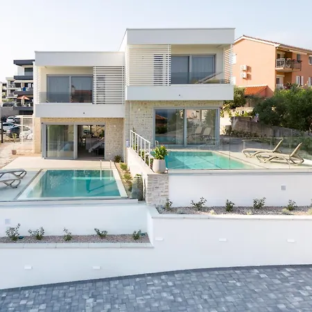 Luxury Semidetached Smokva 1 - Near The Center And Sea - By Traveler Tourist Agency Krk *