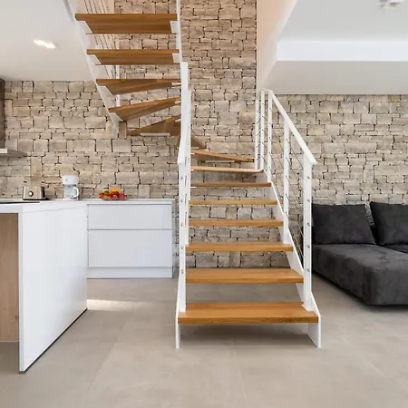 Villa Luxury Semidetached Smokva 1 - Near The Center And Sea - By Traveler Tourist Agency Krk *
