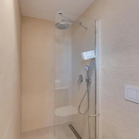 Villa Luxury Semidetached Smokva 1 - Near The Center And Sea - By Traveler Tourist Agency Krk Krk Town