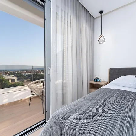 Villa Luxury Semidetached Smokva 1 - Near The Center And Sea - By Traveler Tourist Agency Krk