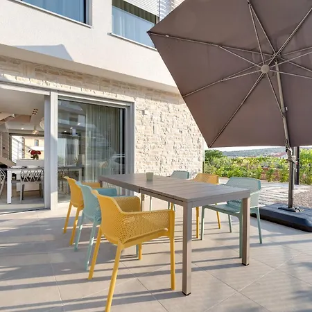 Luxury Semidetached Smokva 1 - Near The Center And Sea - By Traveler Tourist Agency Krk *