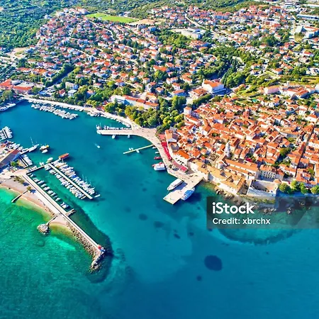 Luxury Semidetached Smokva 1 - Near The Center And Sea - By Traveler Tourist Agency Krk