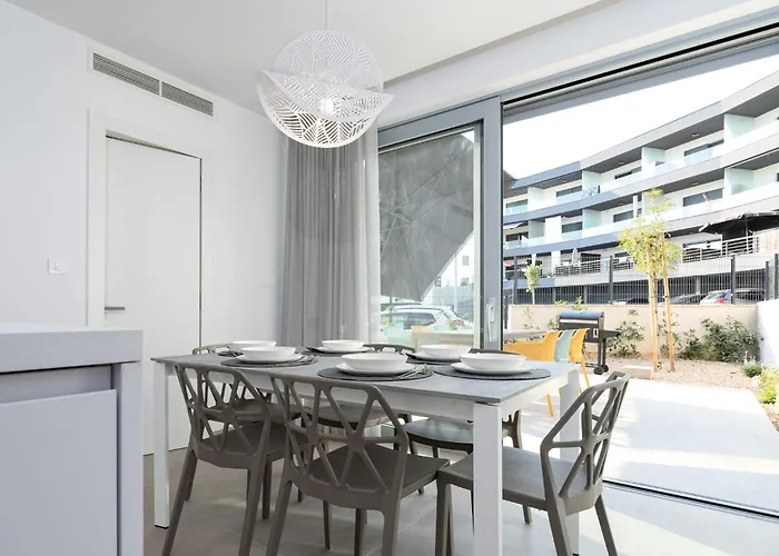Luxury Semidetached Smokva 1 - Near The Center And Sea - By Traveler Tourist Agency Krk Vila *
