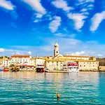 Luxury Semidetached Smokva 1 - Near The Center And Sea - By Traveler Tourist Agency Krk *