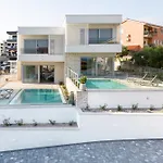 Luxury Semidetached Smokva 1 - Near The Center And Sea - By Traveler Tourist Agency Krk *