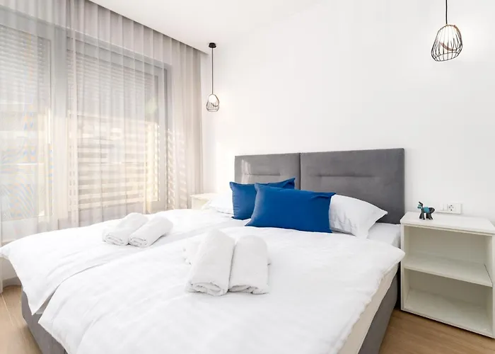 Luxury Semidetached Smokva 1 - Near The Center And Sea - By Traveler Tourist Agency Krk