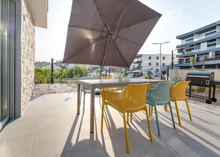 Luxury Semidetached Smokva 1 - Near The Center And Sea - By Traveler Tourist Agency Krk