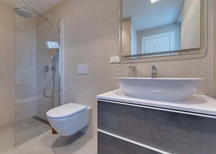 Luxury Semidetached Smokva 1 - Near The Center And Sea - By Traveler Tourist Agency Krk Villa