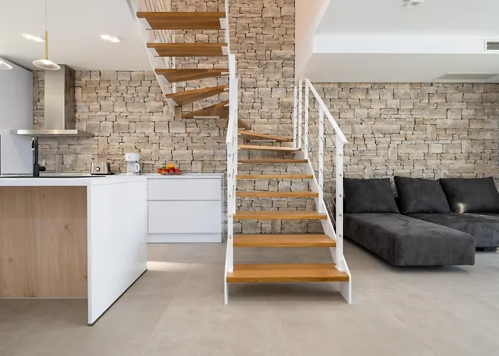 Villa Luxury Semidetached Smokva 1 - Near The Center And Sea - By Traveler Tourist Agency Krk *