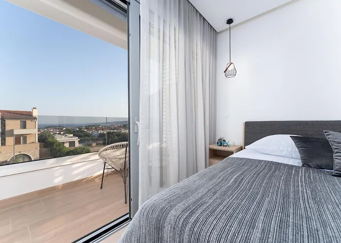 Villa Luxury Semidetached Smokva 1 - Near The Center And Sea - By Traveler Tourist Agency Krk